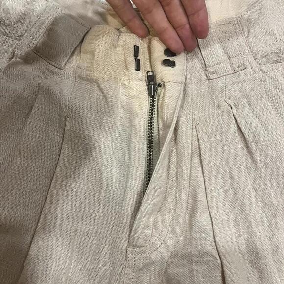 FREE PEOPLE Say So Pleated Cotton Trouser Shorts in Pebble - Picture 4 of 8